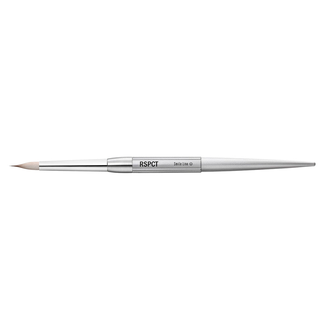 A Smile Line RSPCT Brush #6, with a silver handle, on a white background.