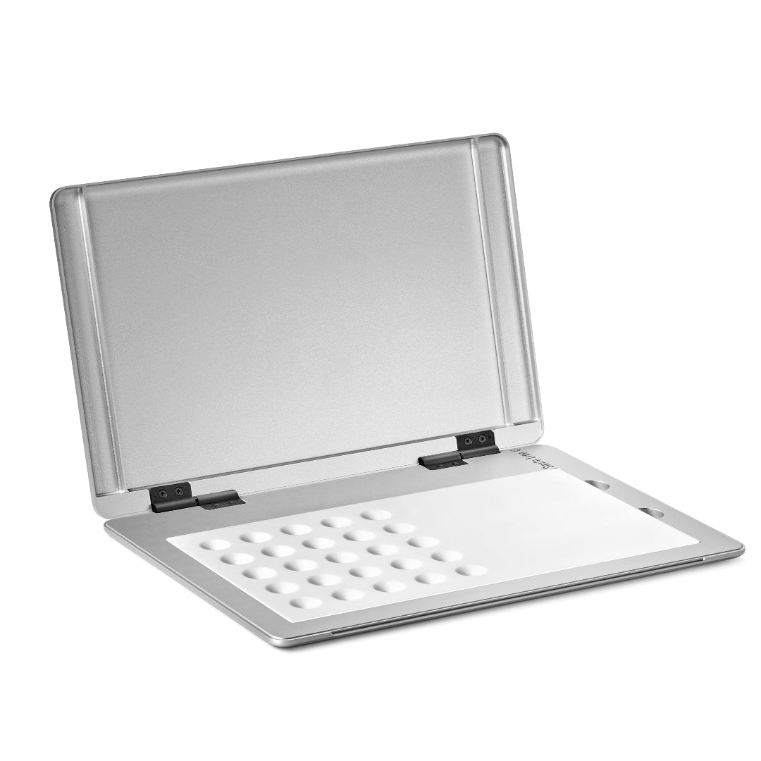 An open Smile Line Slipad PRO Stain Tray.